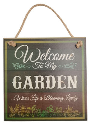 At home vintage sign - Welcome to my garden