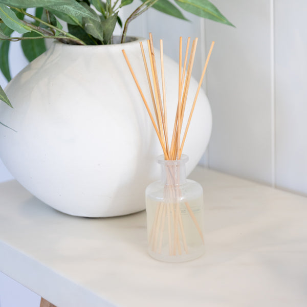 The Soi Co - Pink Chiffon Luxe Diffuser 7oz